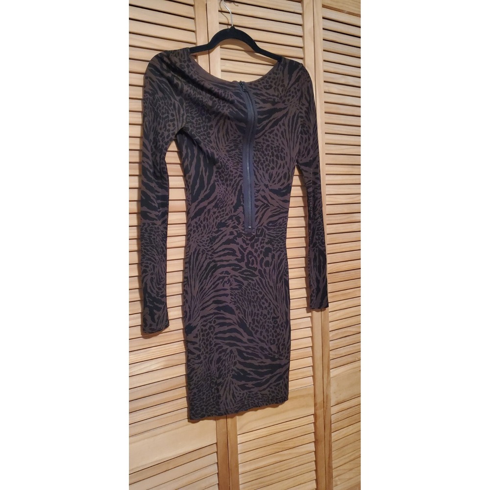 Alice + Olivia  SCOOP Cheetah Animal Print Mid Length Fitted Dress - Picture 5 of 10
